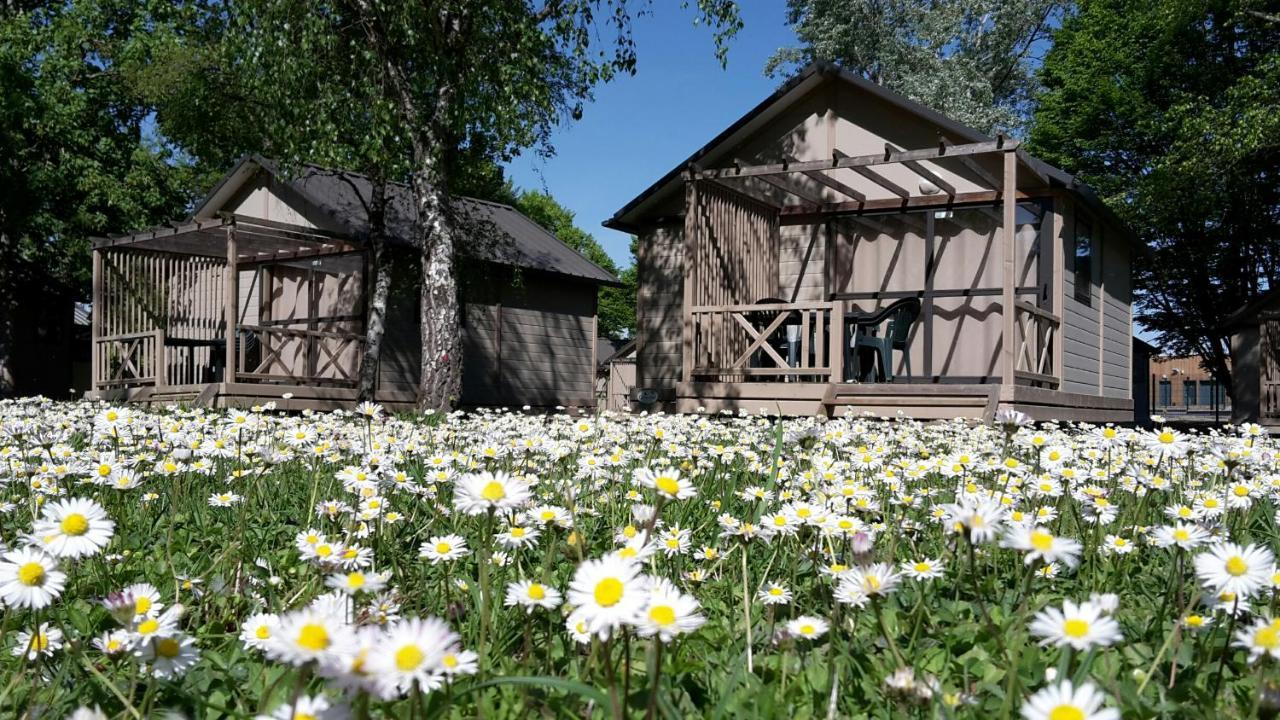 Hotel Onlycamp Tours Val de Loire à Saint-Avertin Extérieur photo
