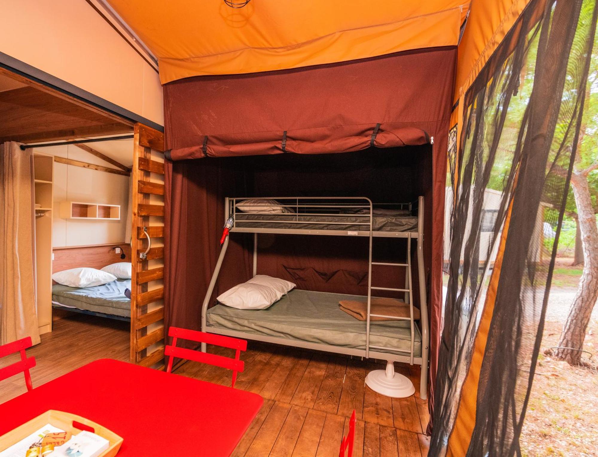 Hotel Onlycamp Tours Val de Loire à Saint-Avertin Extérieur photo